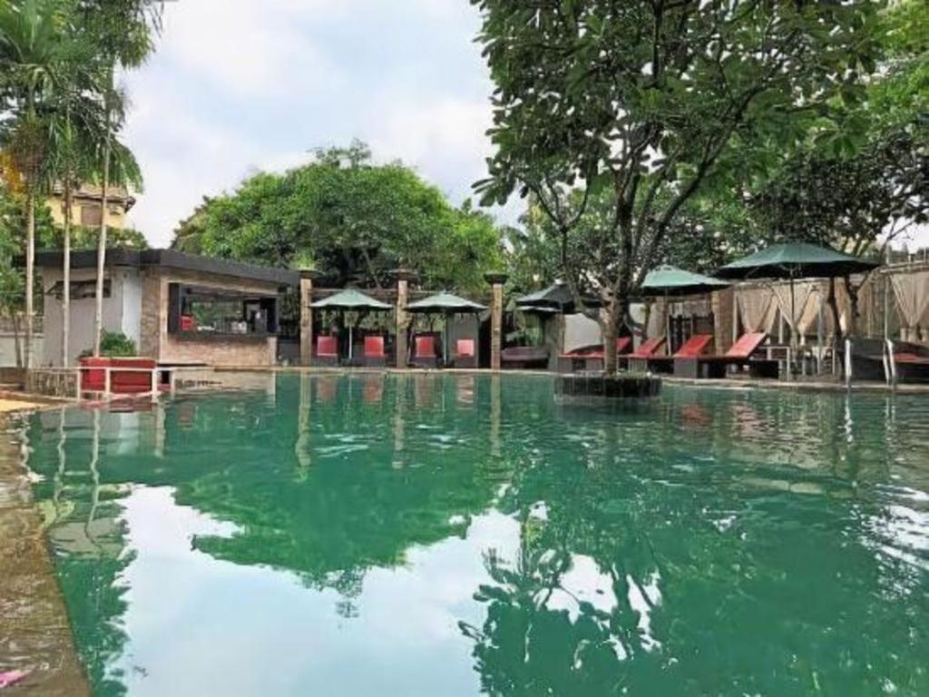 Yeak Loam Hotel Banlung Екстер'єр фото