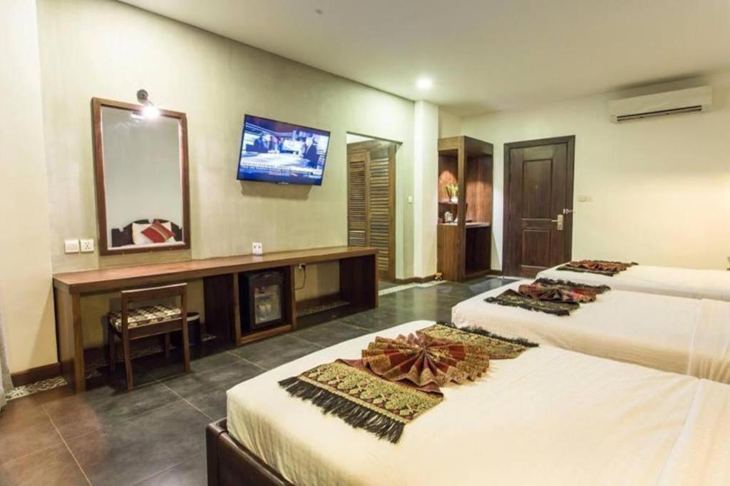 Yeak Loam Hotel Banlung Екстер'єр фото