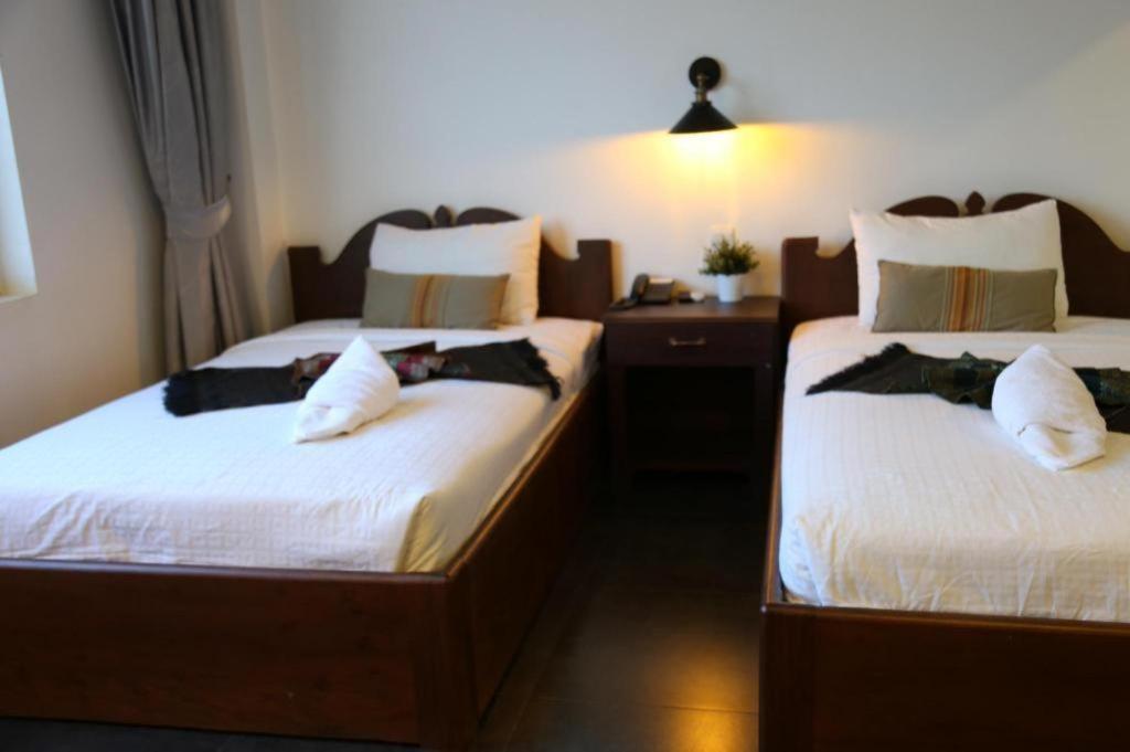Yeak Loam Hotel Banlung Екстер'єр фото