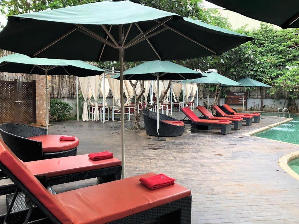 Yeak Loam Hotel Banlung Екстер'єр фото