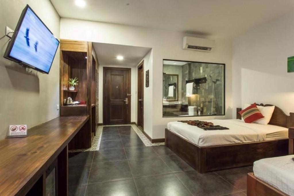 Yeak Loam Hotel Banlung Екстер'єр фото