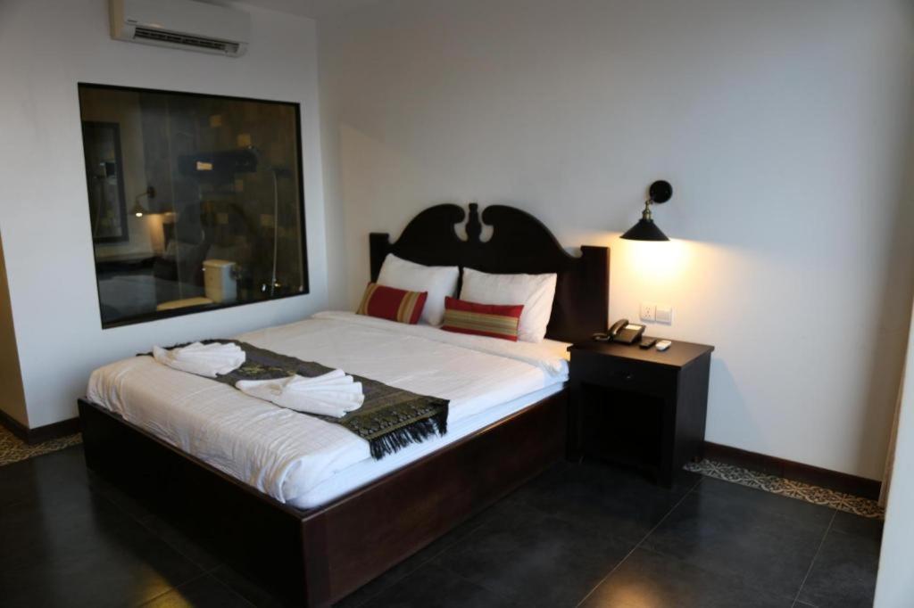 Yeak Loam Hotel Banlung Екстер'єр фото