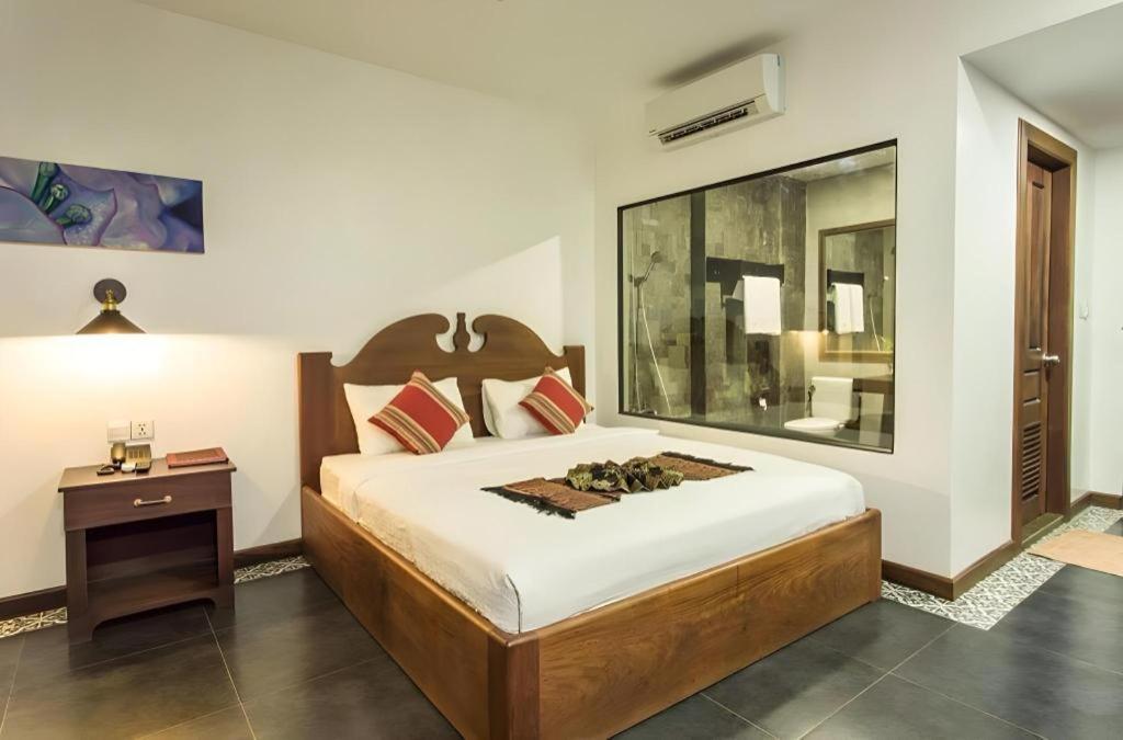 Yeak Loam Hotel Banlung Екстер'єр фото